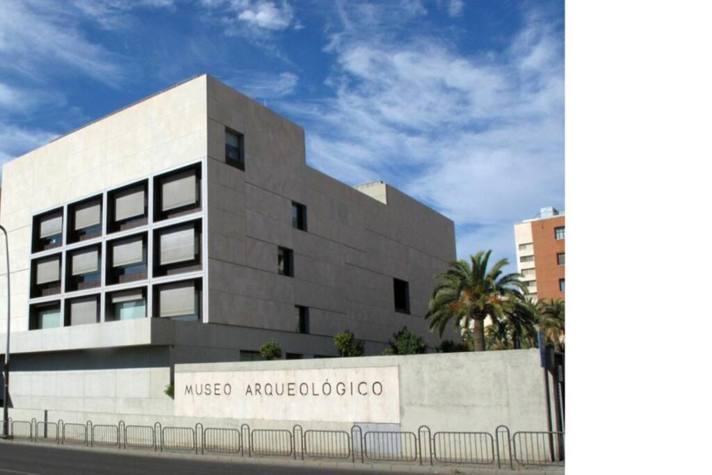 Precioso Piso En Almeria Centro Con Parking Gratis Екстериор снимка